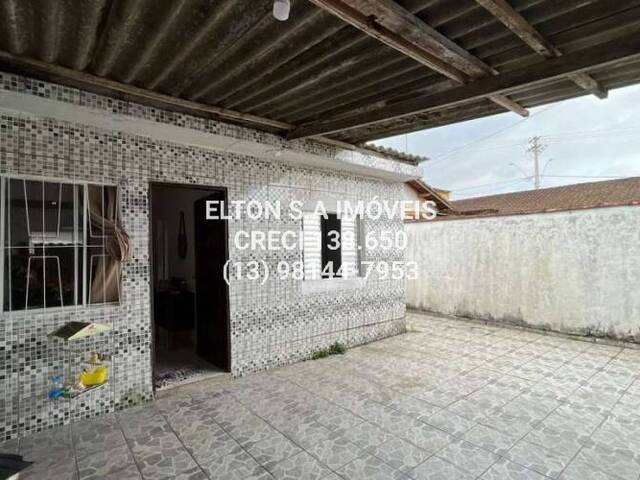 #2014 - Casa para Venda em Praia Grande - SP