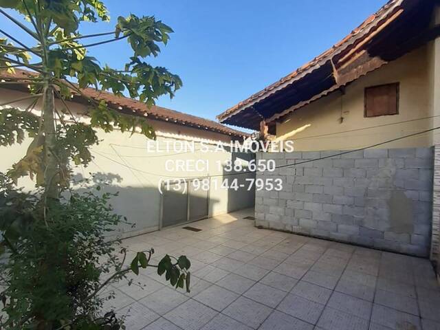 #2021 - Casa para Venda em Praia Grande - SP