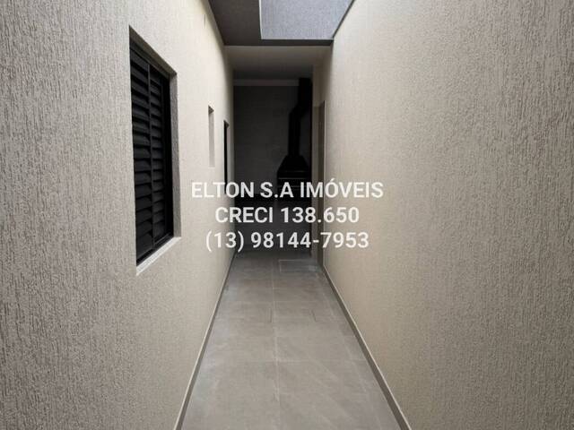 #2071 - Casa para Venda em Praia Grande - SP